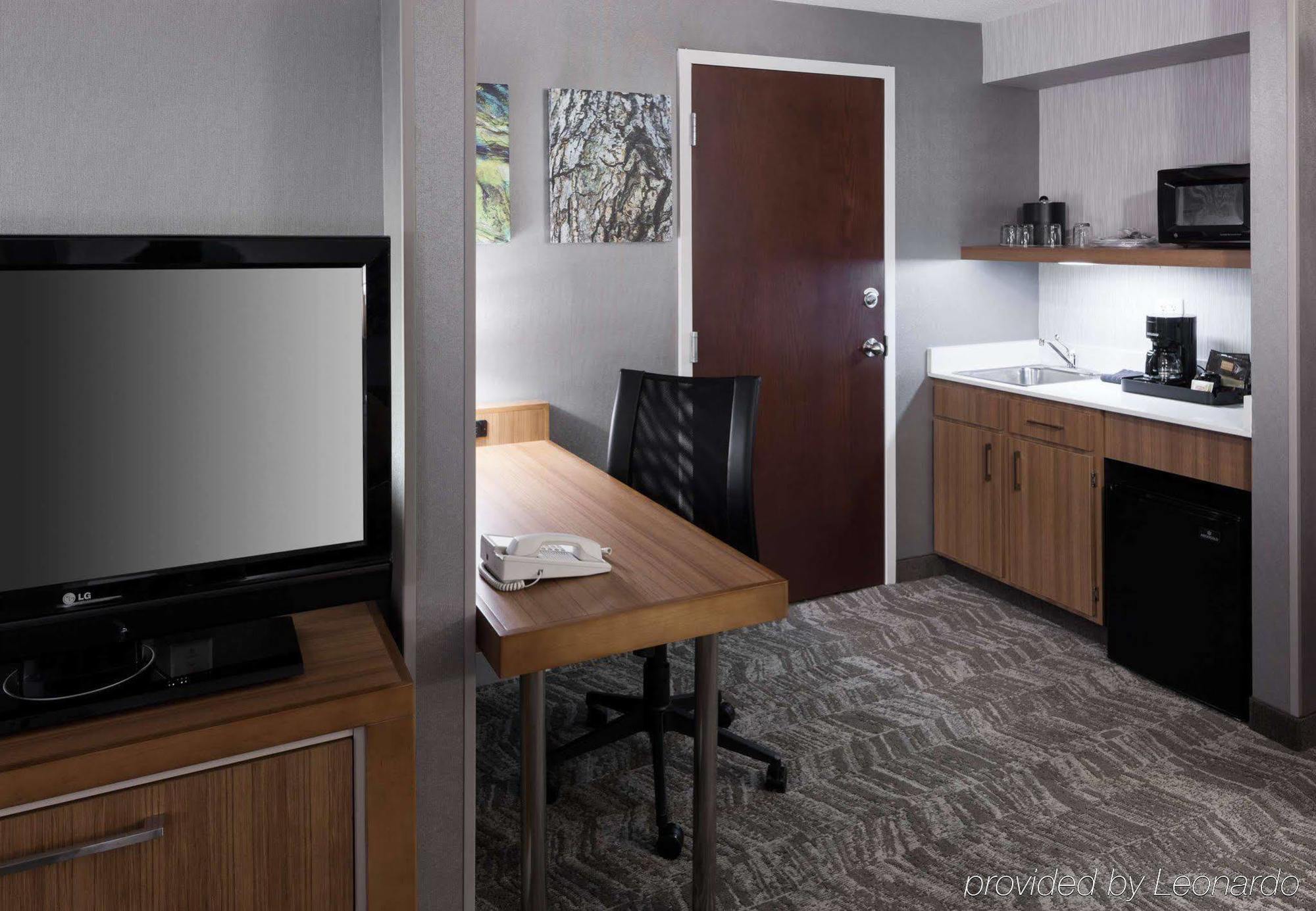 Springhill Suites By Marriott Boise Parkcenter Exterior photo